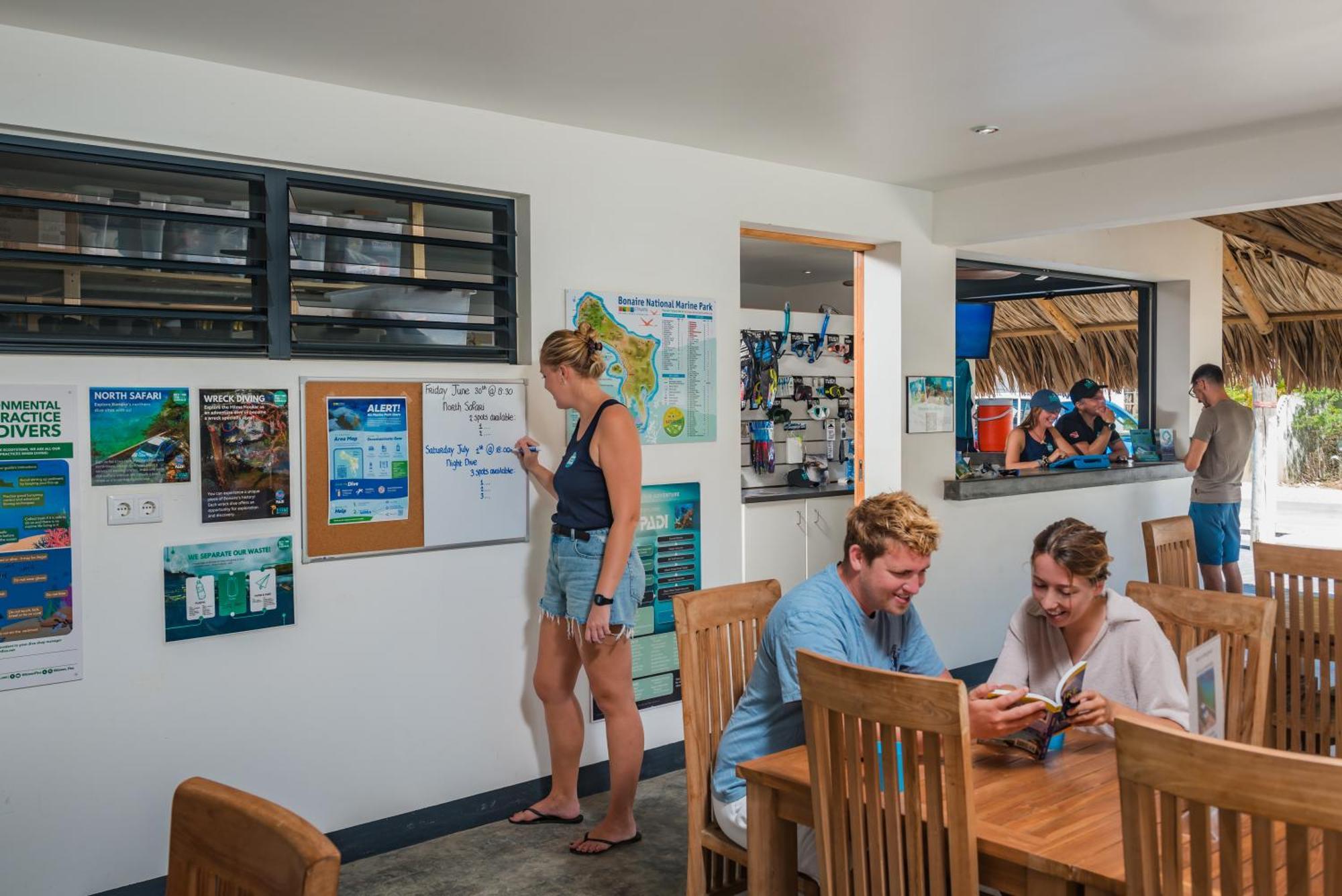 Bloozz Resort Bonaire Kralendijk na wyspie Bonaire Zewnętrze zdjęcie